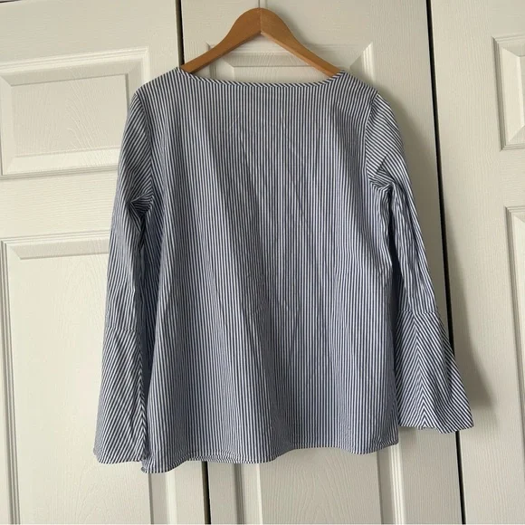 Company Ellen Tracy Striped Blue Women's Top Blouse Size Large - Picture 5 of 5